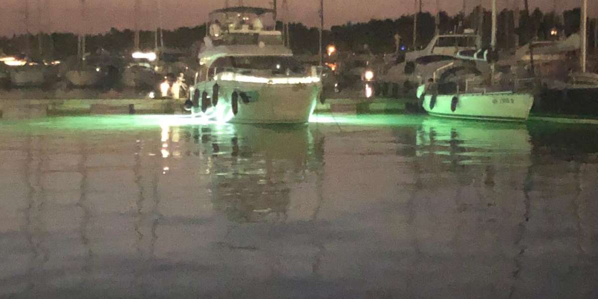 Łódź Motorowa Virtess 420 Fly