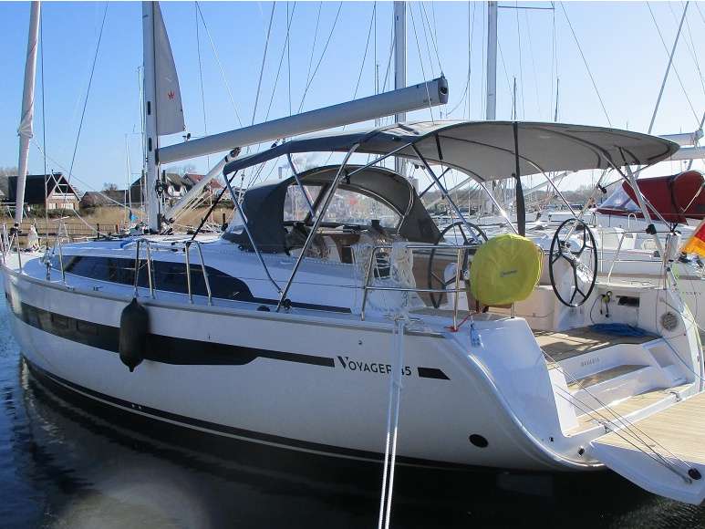 Sailboat Bavaria 45 Voyager