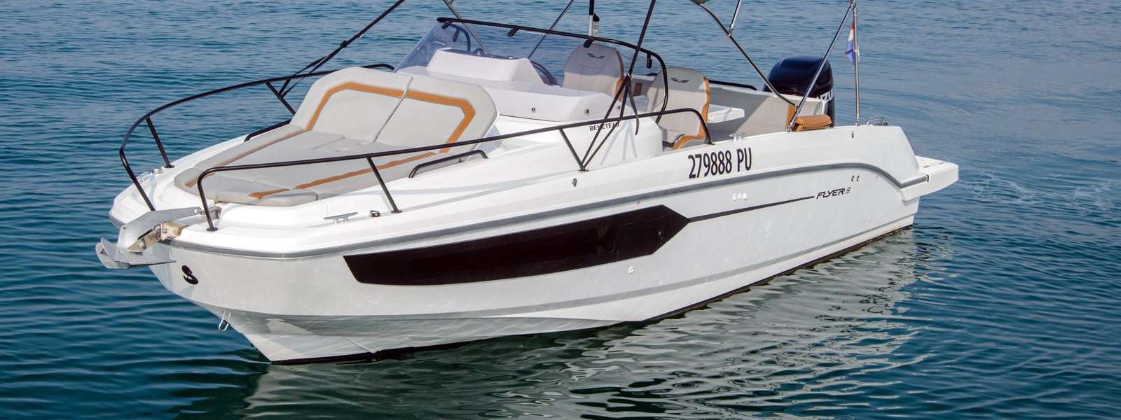 Motor boat Flyer 8 Sundeck