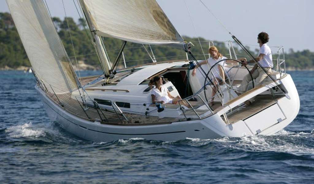 Sailboat Dufour 34