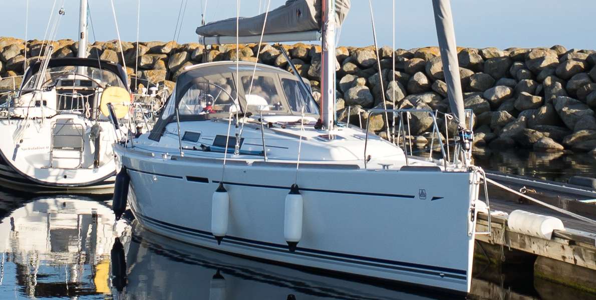 Velero Dufour 34