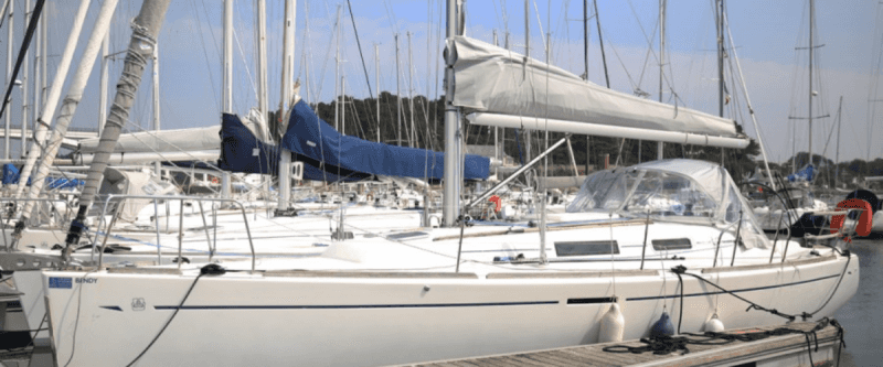 Парусная яхта Dufour 34