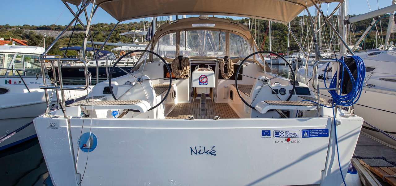 Sailboat Dufour 382 Grand Large