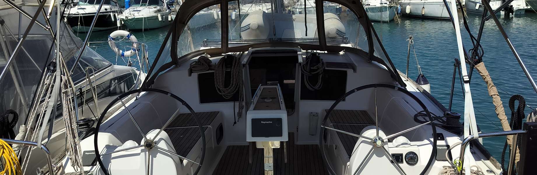 Парусная яхта Dufour 382 Grand Large