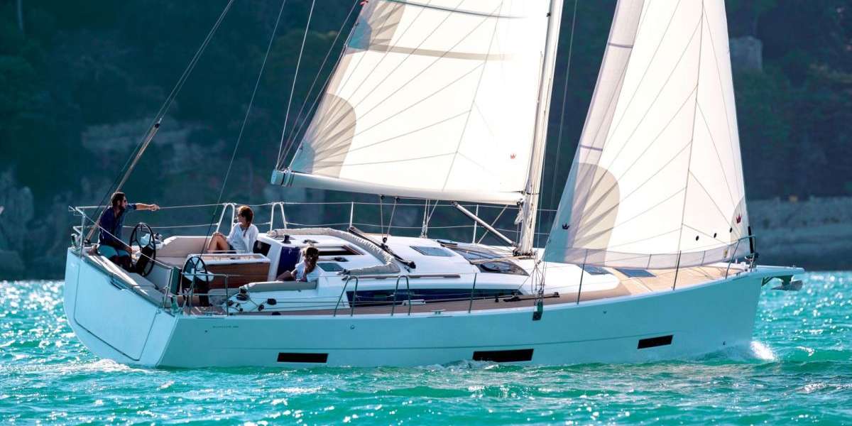 Sailboat Dufour 390 Grand Large