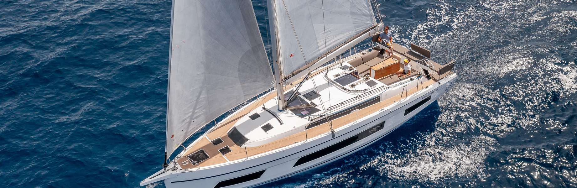 Парусная яхта Dufour 41