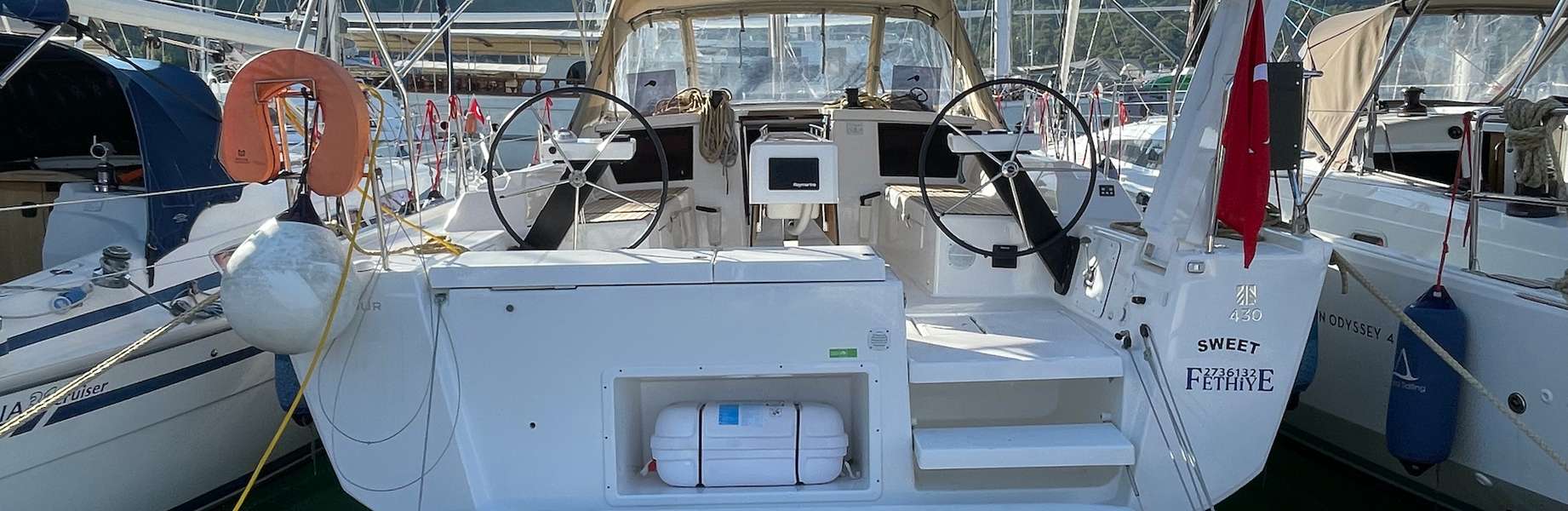 Парусная яхта Dufour 430 Grand Large