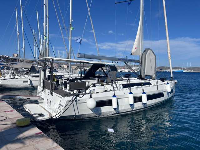 Segelboot Dufour 44