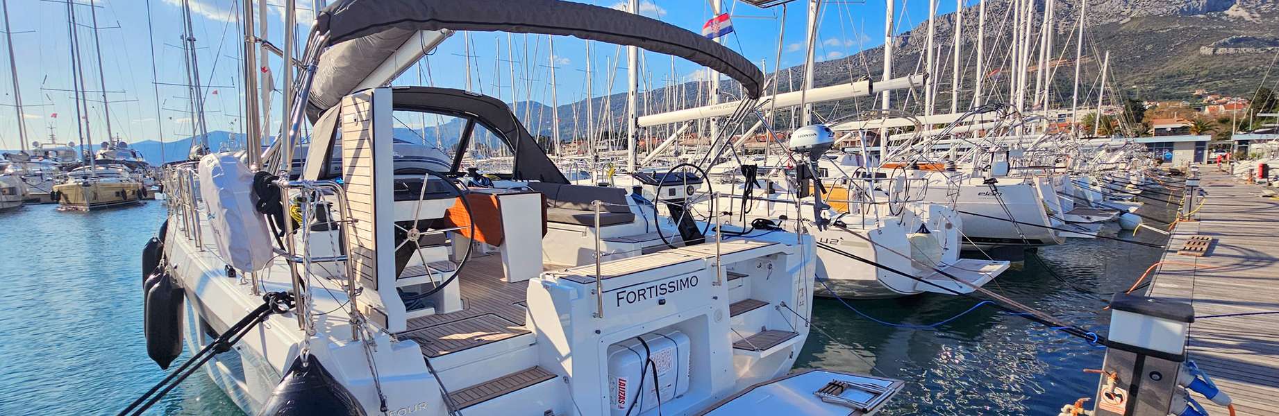 Barca a vela Dufour 44