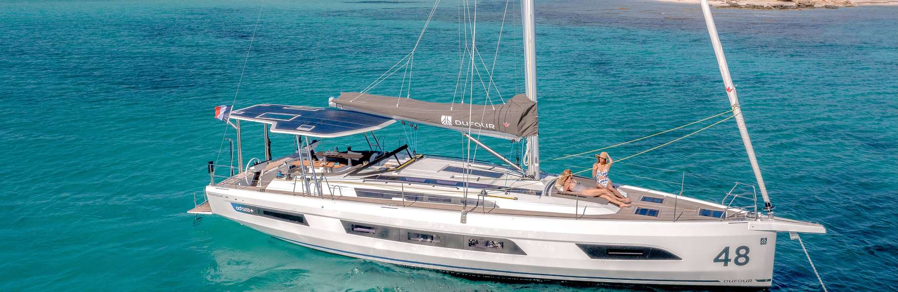 Парусная яхта Dufour 48