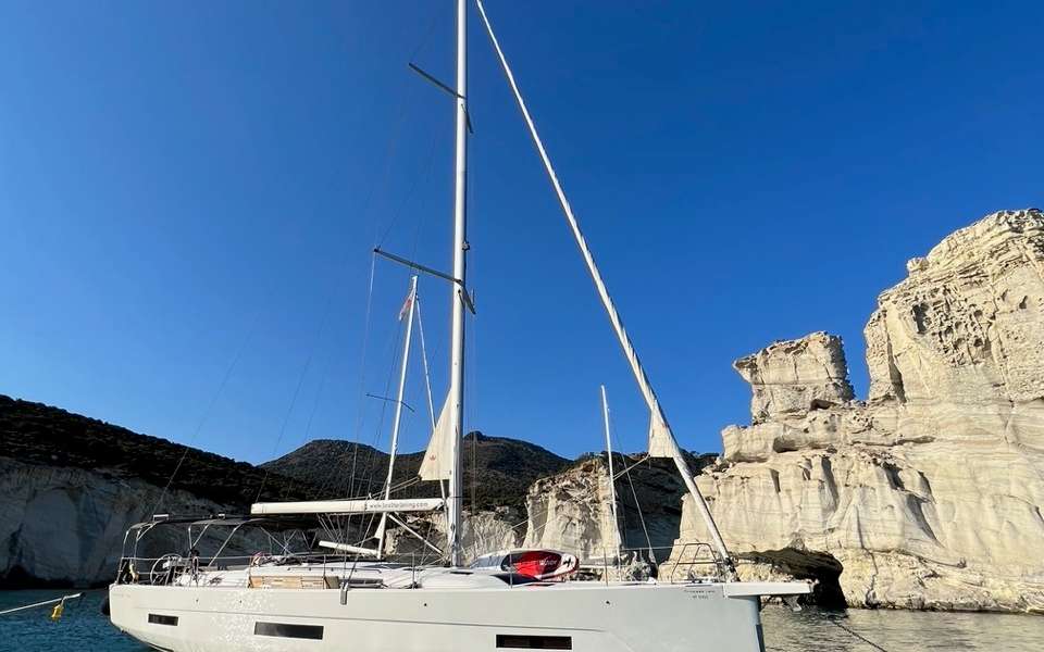 Sailboat Dufour 530