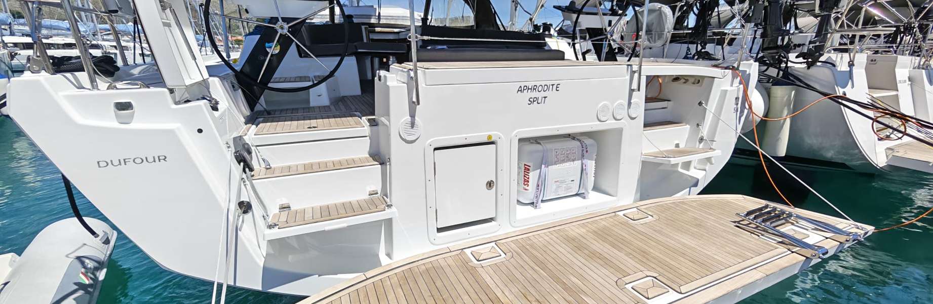 Sailboat Dufour 54