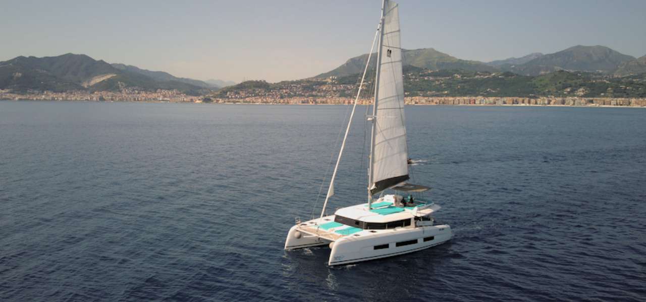 Catamarano Dufour 48 Catamaran