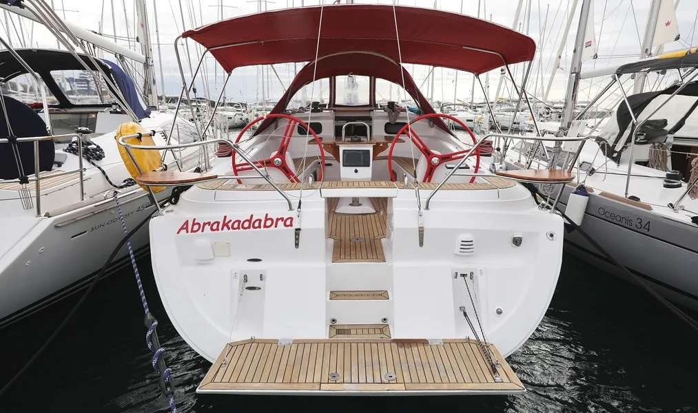 Парусная яхта Elan Impression 444