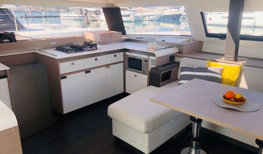 Catamaran Elba 45