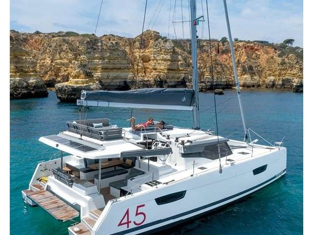 Catamaran Elba 45