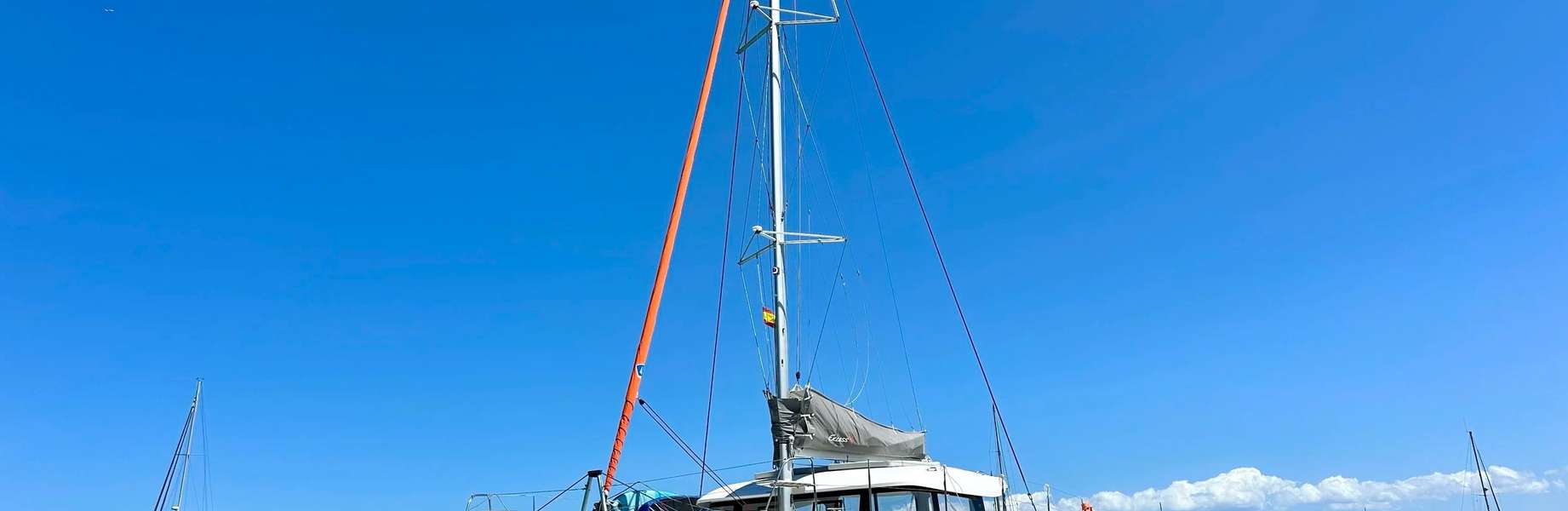 Catamarán Excess 11