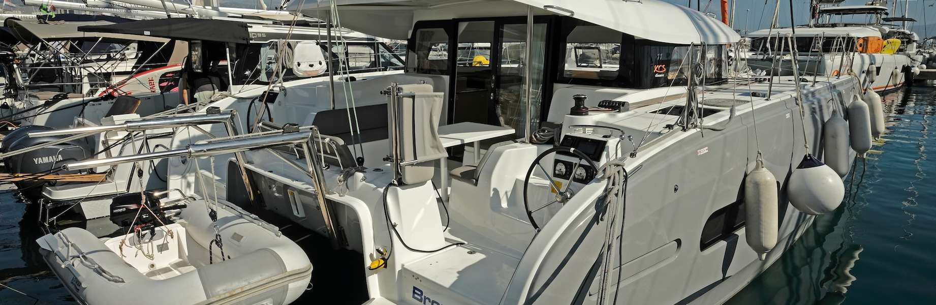 Catamarano Excess 11