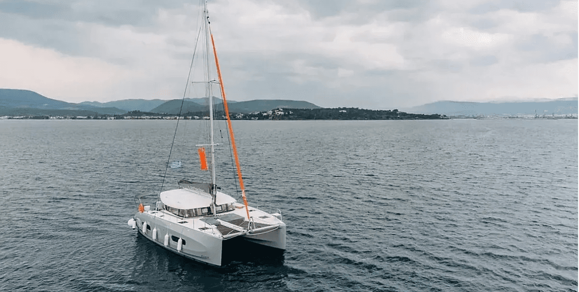 Catamaran Excess 11