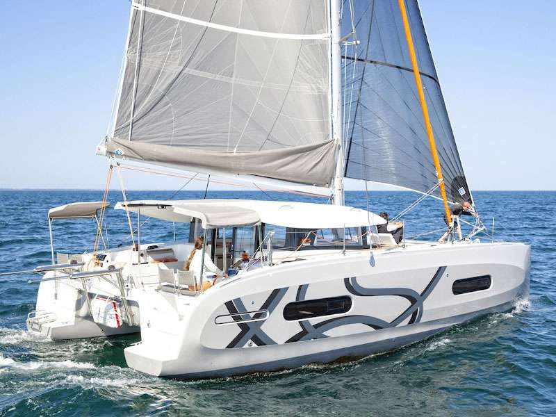 Catamaran Excess 11