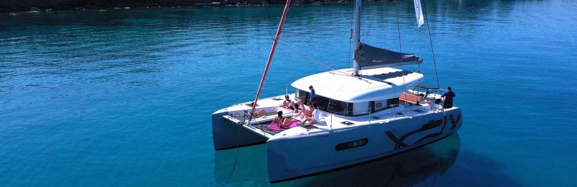 Catamarano Excess 12