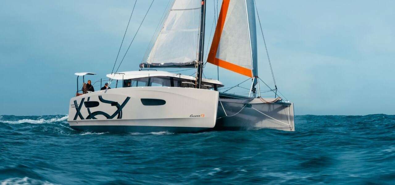 Catamaran Excess 13