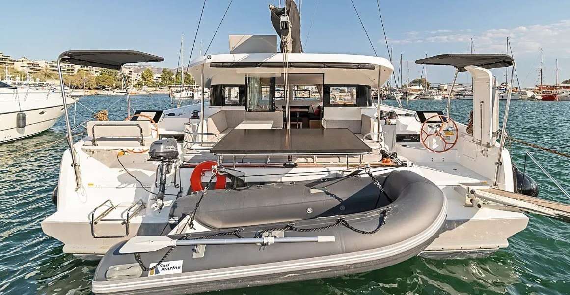 Catamaran Excess 14