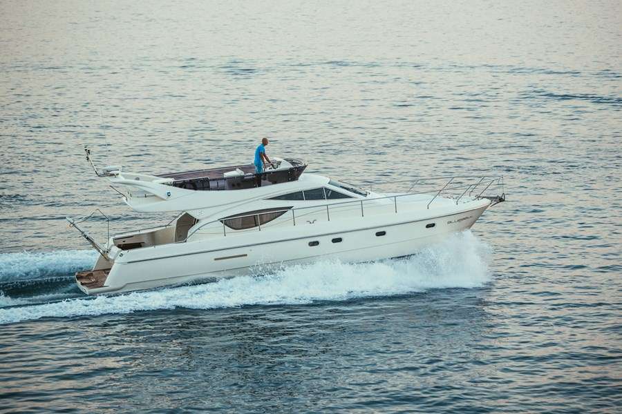 Motor boat Ferretti 460