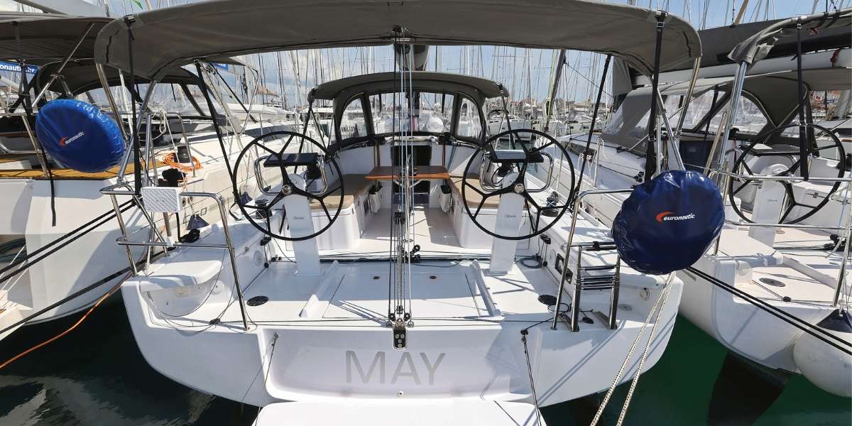 Segelboot First 36