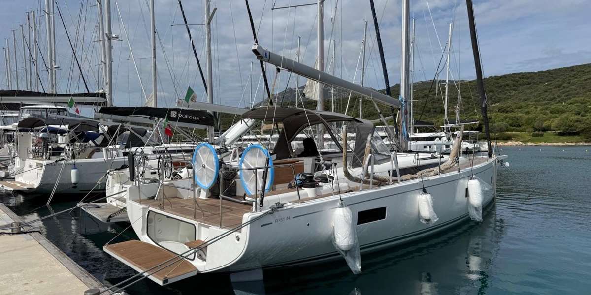 Velero First 44