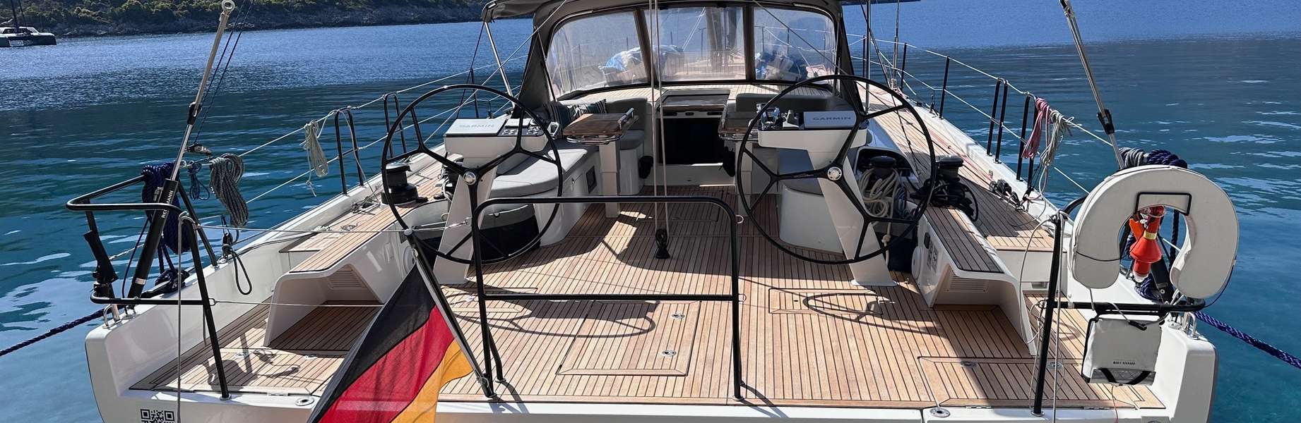 Velero First Yacht 53