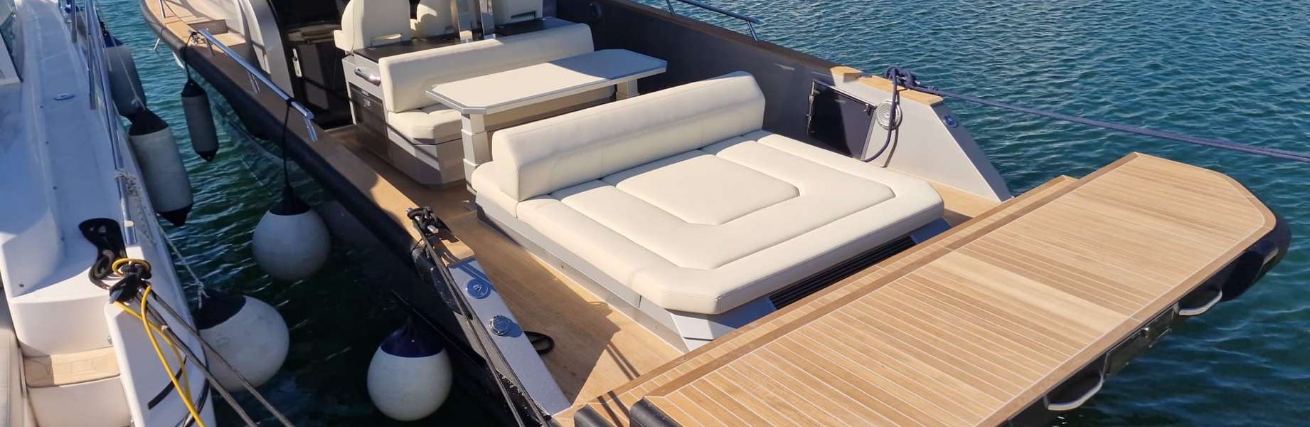 Моторная яхта Focus Forza 37