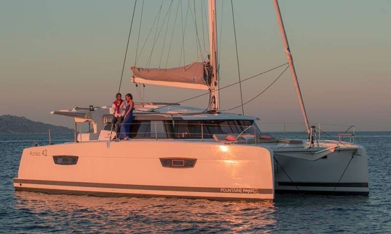 Catamaran Astrea 42