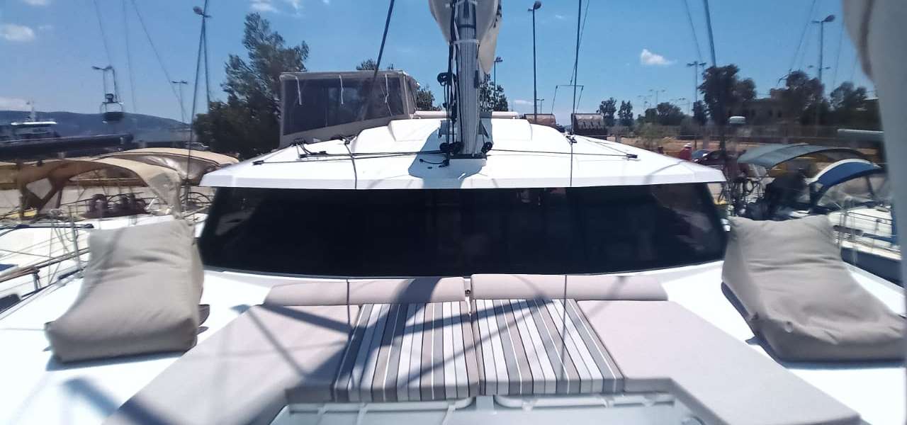 Catamaran Astrea 42