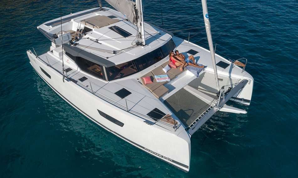 Catamaran Astrea 42