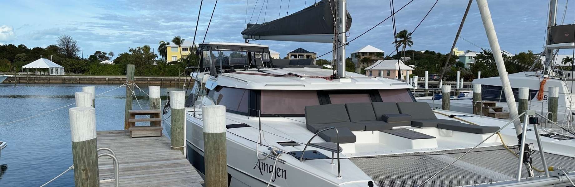 Katamaran Aura 51