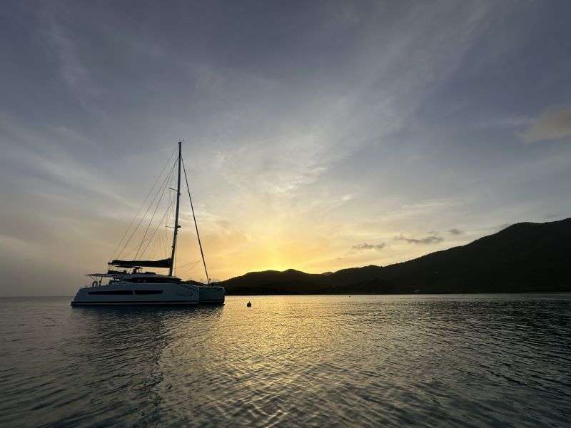 Catamaran Aura 51