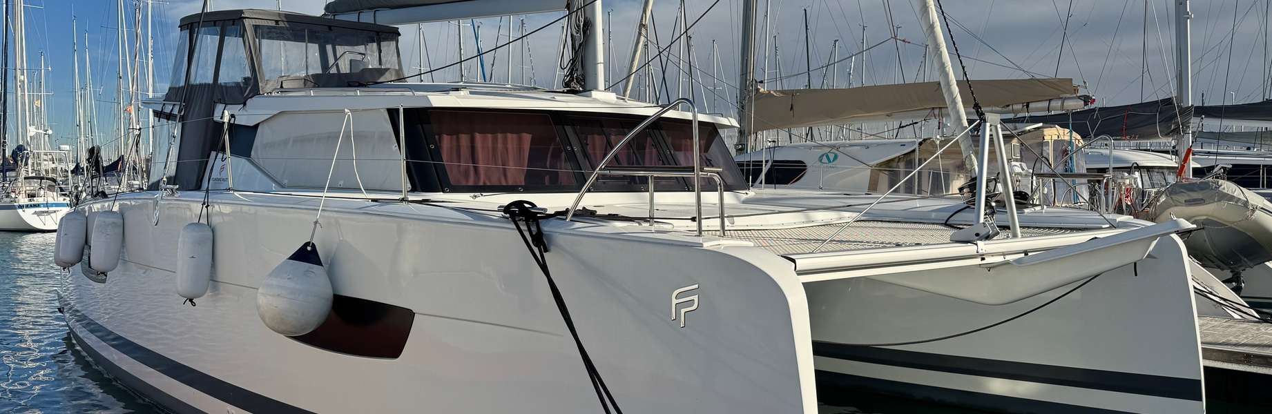 Catamaran Isla 40