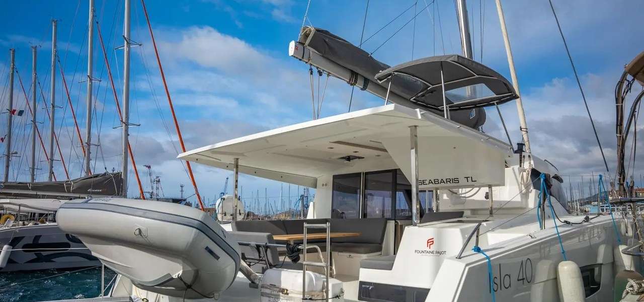 Catamaran Isla 40