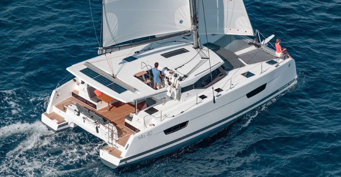 Catamarán Isla 40