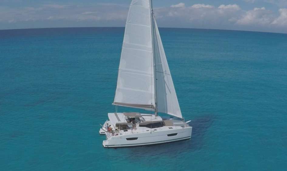 Catamarano Isla 40