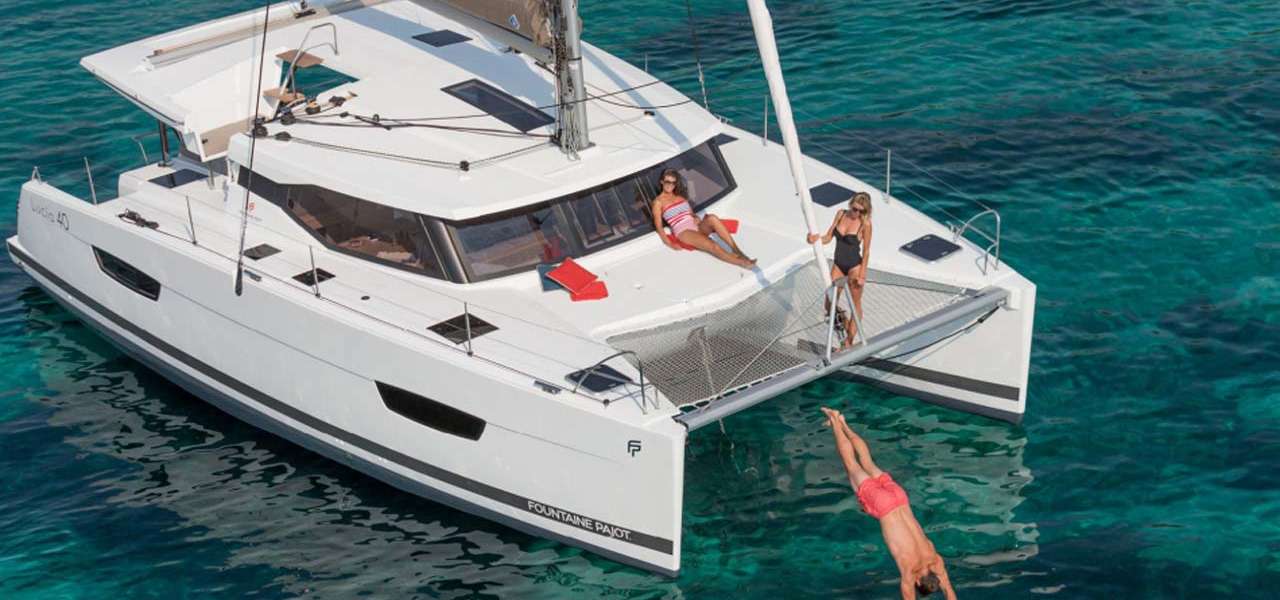 Catamarán Lucia 40