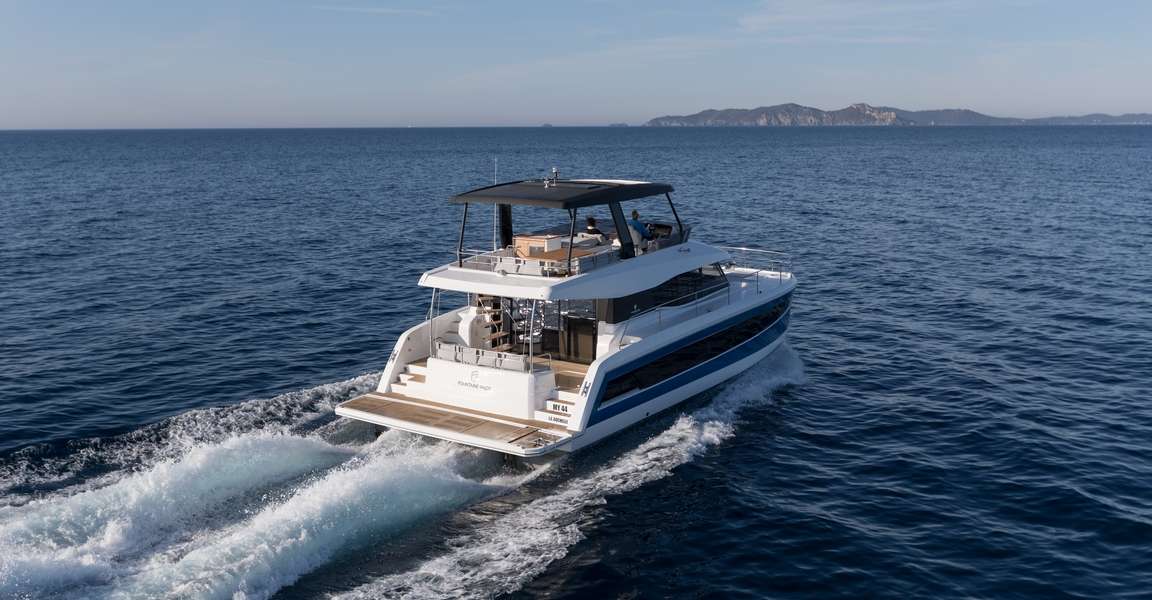 Catamarano a Motore MY 6