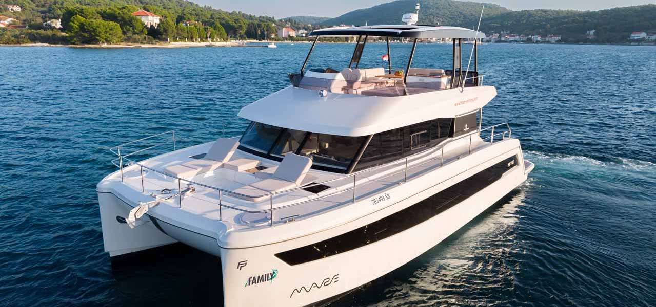 Power Catamaran MY 6