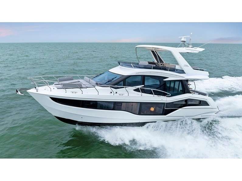 Luksusowy Jacht Galeon 500 Fly