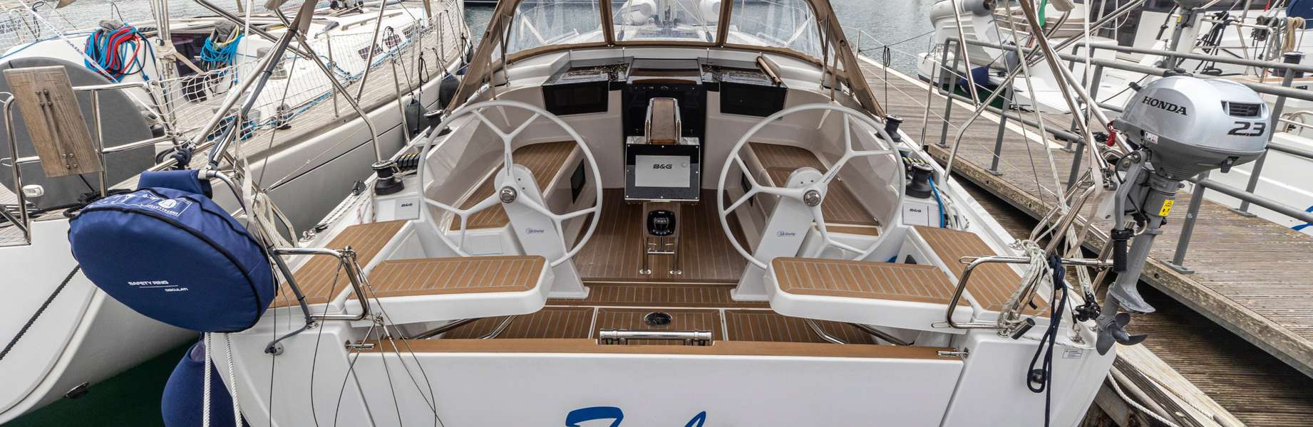 Barca a vela Hanse 388
