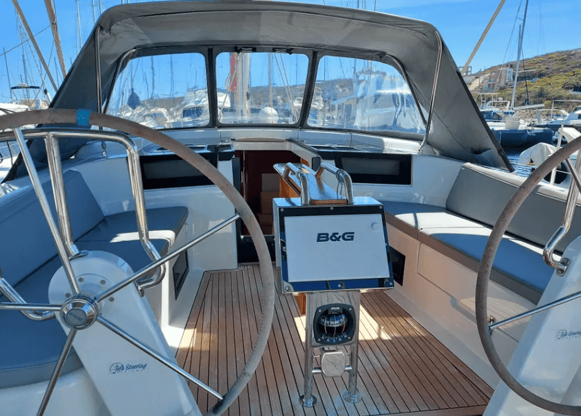 Barca a vela Hanse 418