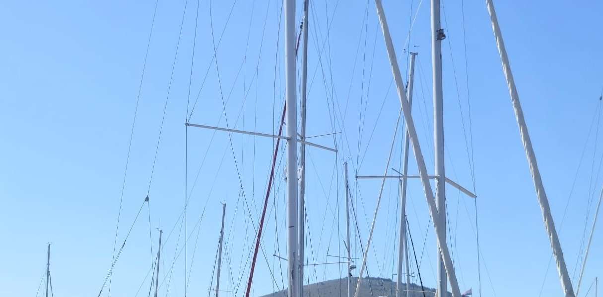 Barca a vela Hanse 418