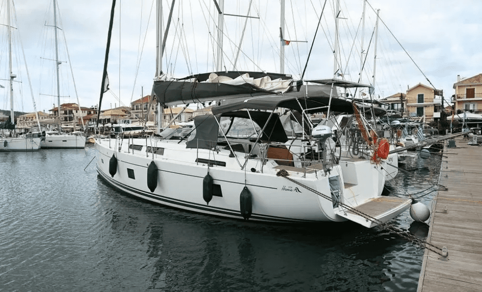 Парусная яхта Hanse 458