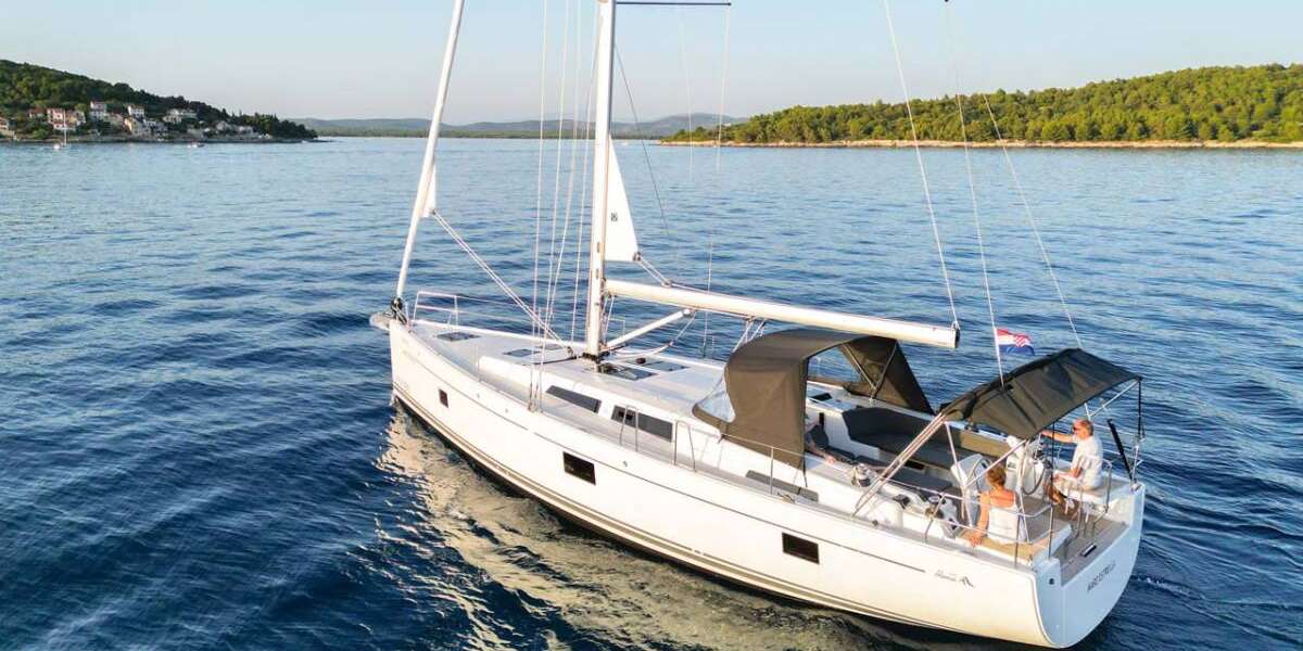 Sailboat Hanse 508